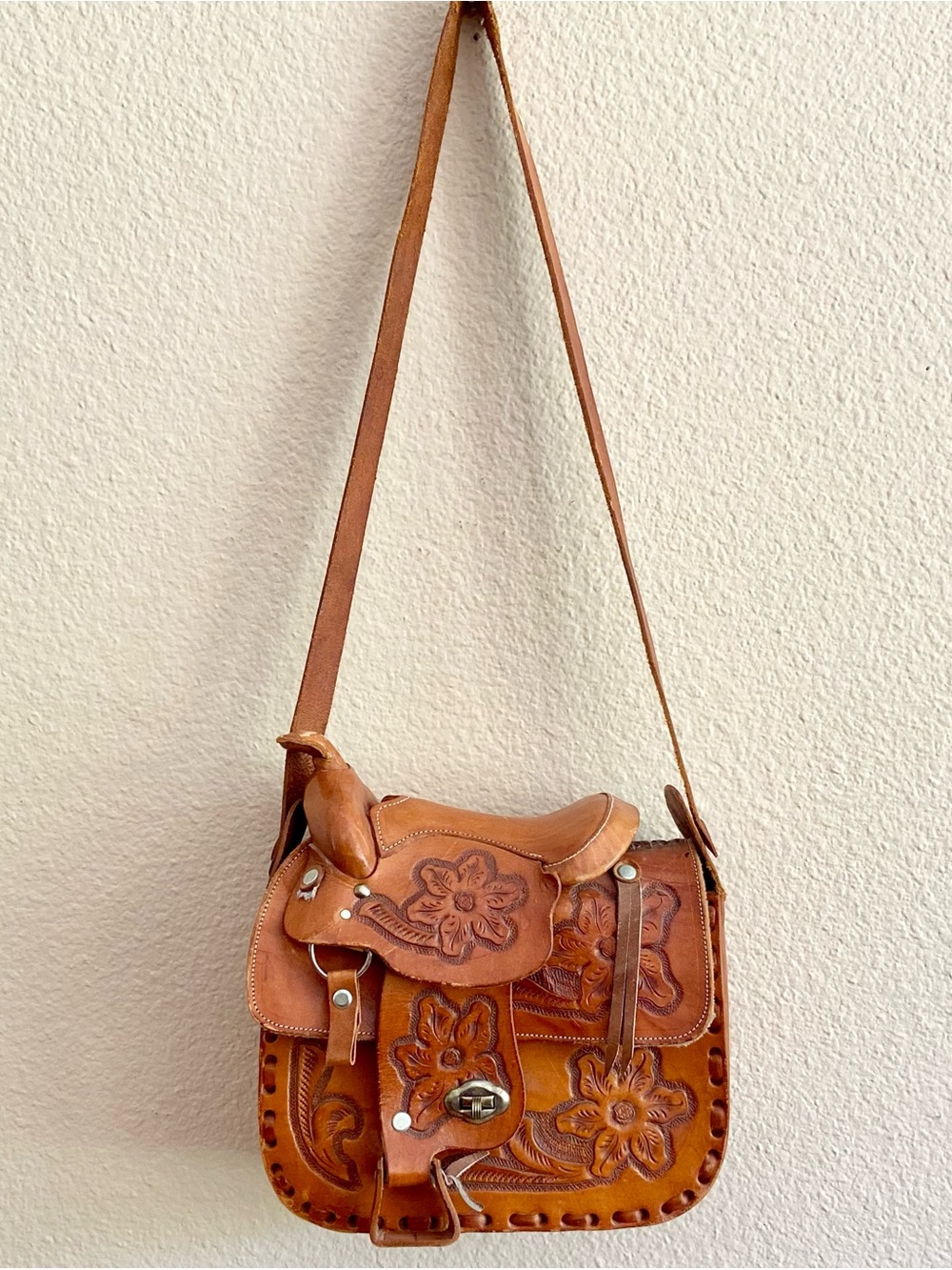 Purse / Cross Body / Bag - Saddle - Vintage Carved or Stamped Leather - Western